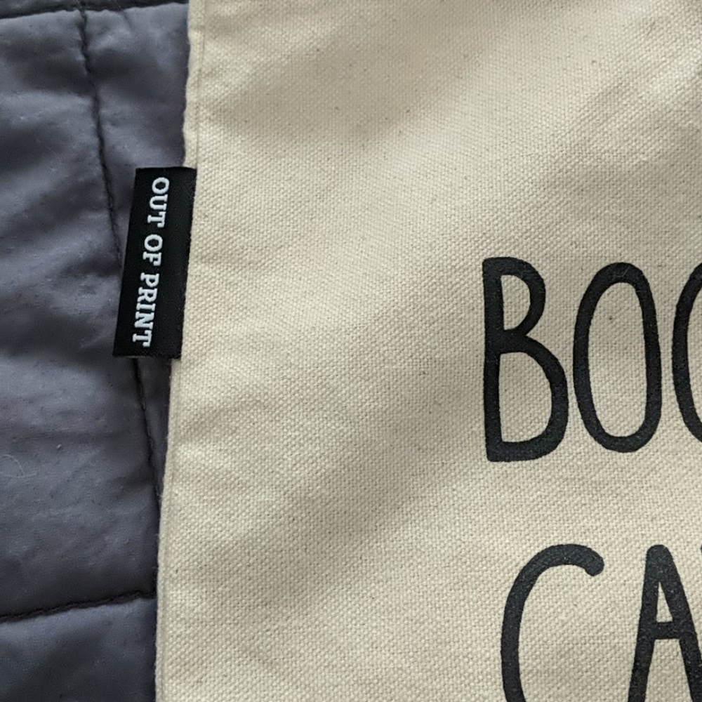 Bookstore cat tote bag - Picture 2 of 5
